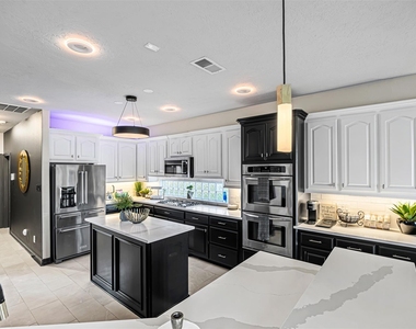 12345 White Oak Point - Photo Thumbnail 27