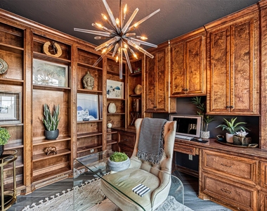 12345 White Oak Point - Photo Thumbnail 13