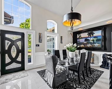 12345 White Oak Point - Photo Thumbnail 7