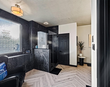 12345 White Oak Point - Photo Thumbnail 19