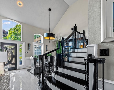 12345 White Oak Point - Photo Thumbnail 11