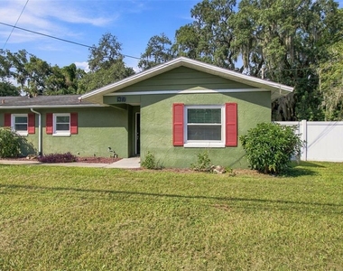 1319 E South Street - Photo Thumbnail 2