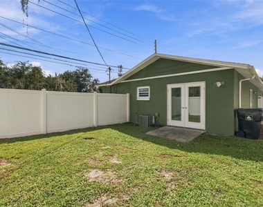 1319 E South Street - Photo Thumbnail 21