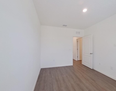 32205 Edson Avenue - Photo Thumbnail 13