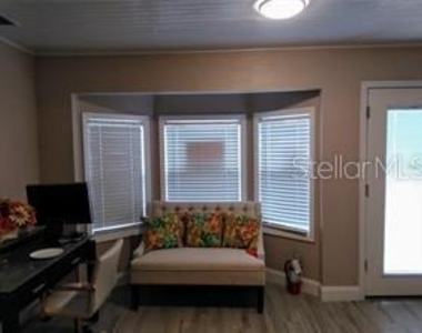 1906 Hillcrest Street - Photo Thumbnail 2