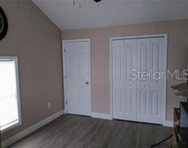 1906 Hillcrest Street - Photo Thumbnail 5