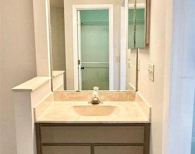 3012 S Semoran Boulevard - Photo Thumbnail 15