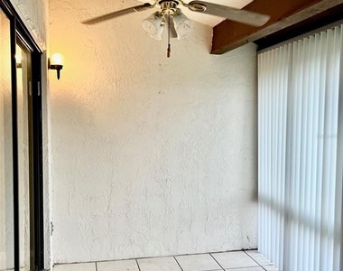 3012 S Semoran Boulevard - Photo Thumbnail 22
