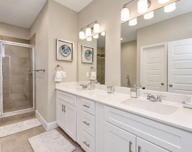 8401 Mclean Street - Photo Thumbnail 18