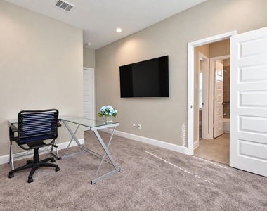 8401 Mclean Street - Photo Thumbnail 22