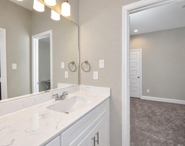 8401 Mclean Street - Photo Thumbnail 24