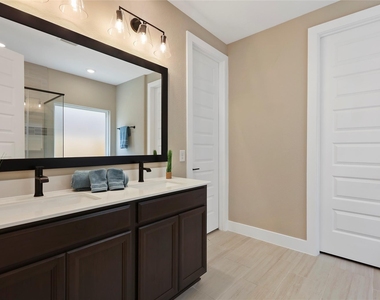 2013 Woodland Pine Court - Photo Thumbnail 14