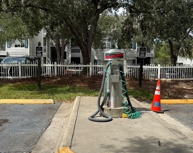 2210 Yankee Place - Photo Thumbnail 10