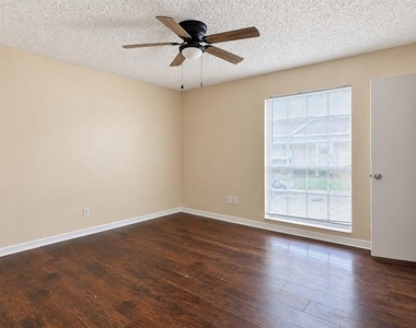 335 Wymore Road - Photo Thumbnail 6