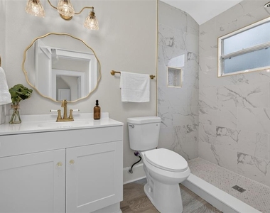 1201 Oakhill Street - Photo Thumbnail 13
