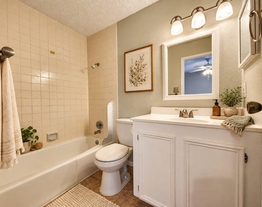 17742 Kings Park Lane - Photo Thumbnail 15