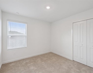 4444 Sw 80th Place - Photo Thumbnail 32