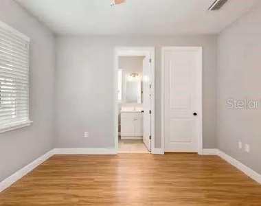 735 Minnesota Avenue - Photo Thumbnail 6