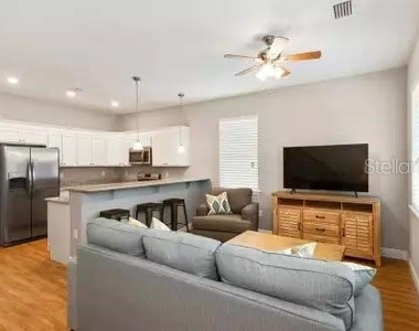 735 Minnesota Avenue - Photo Thumbnail 2