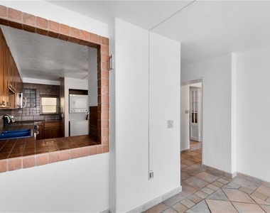 690 Osceola Avenue - Photo Thumbnail 10