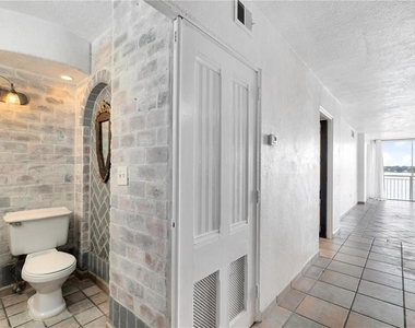 690 Osceola Avenue - Photo Thumbnail 3