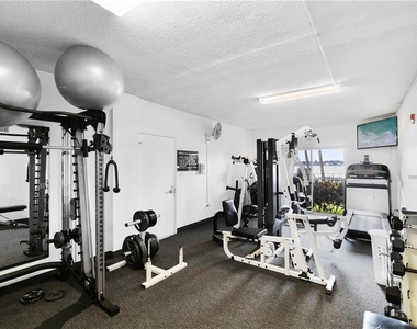690 Osceola Avenue - Photo Thumbnail 26