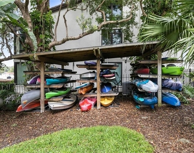 690 Osceola Avenue - Photo Thumbnail 23