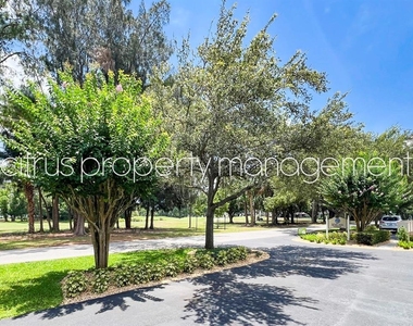3026 Fairway Lane - Photo Thumbnail 18