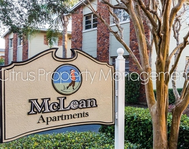 3026 Fairway Lane - Photo Thumbnail 14