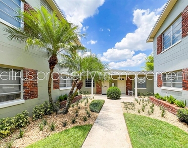 3026 Fairway Lane - Photo Thumbnail 1