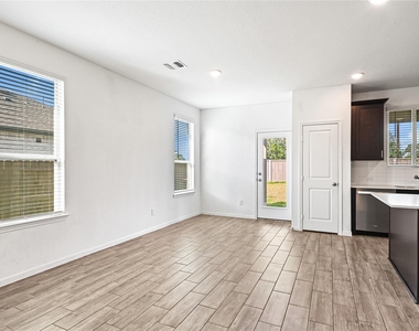 6815 Ivory Sedge Trail - Photo Thumbnail 10