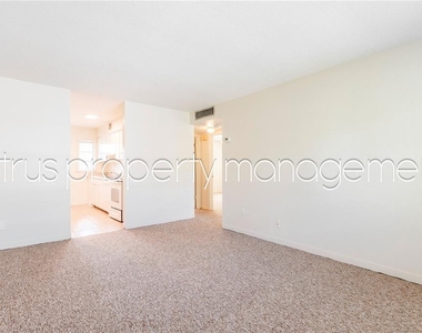 3026 Fairway Lane - Photo Thumbnail 3