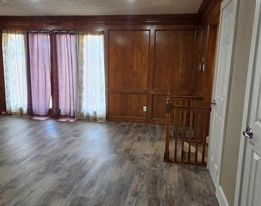 6526 Country Club Drive - Photo Thumbnail 24