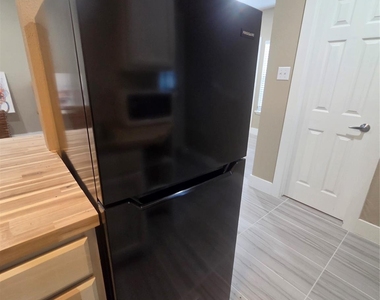 6526 Country Club Drive - Photo Thumbnail 9