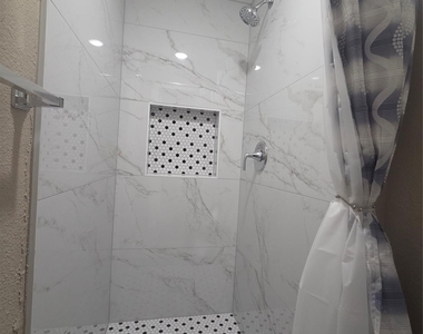 6526 Country Club Drive - Photo Thumbnail 13
