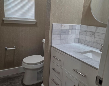 6526 Country Club Drive - Photo Thumbnail 22