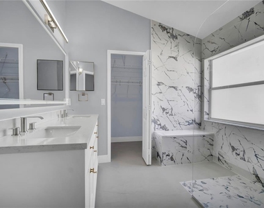 13326 Heron Cove Drive - Photo Thumbnail 7