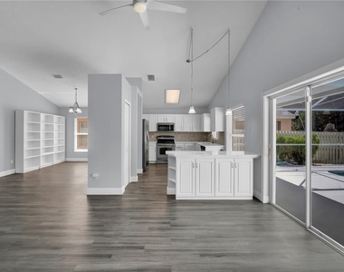 13326 Heron Cove Drive - Photo Thumbnail 9