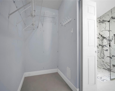 13326 Heron Cove Drive - Photo Thumbnail 8