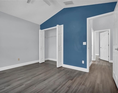 13326 Heron Cove Drive - Photo Thumbnail 11