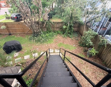 107 W 6th Street - Photo Thumbnail 5