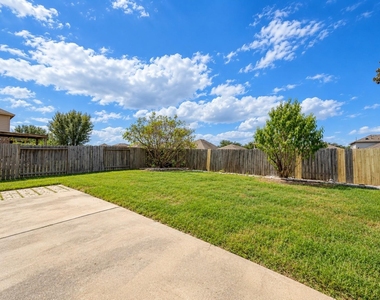 6110 Calder Field Drive - Photo Thumbnail 18