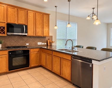 6110 Calder Field Drive - Photo Thumbnail 4