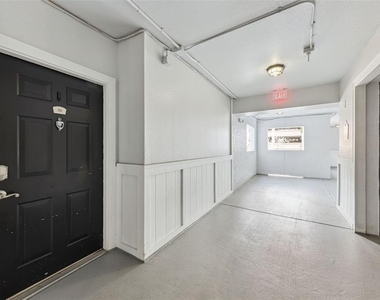 300 E South Street - Photo Thumbnail 7