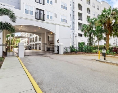 300 E South Street - Photo Thumbnail 37