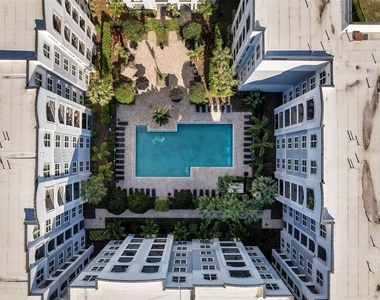 300 E South Street - Photo Thumbnail 34