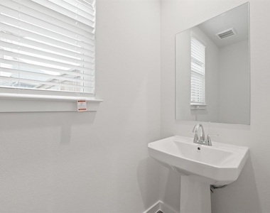 21002 Armstrong County Drive - Photo Thumbnail 9