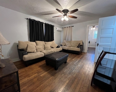 617 12th Street - Photo Thumbnail 6