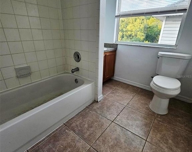 1024 Park Central Circle - Photo Thumbnail 11