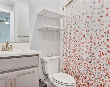 9026 Sperry Street - Photo Thumbnail 12